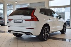 VOLVO XC60 D5 AWD~R Design~Leder~Business~I-safe~21"