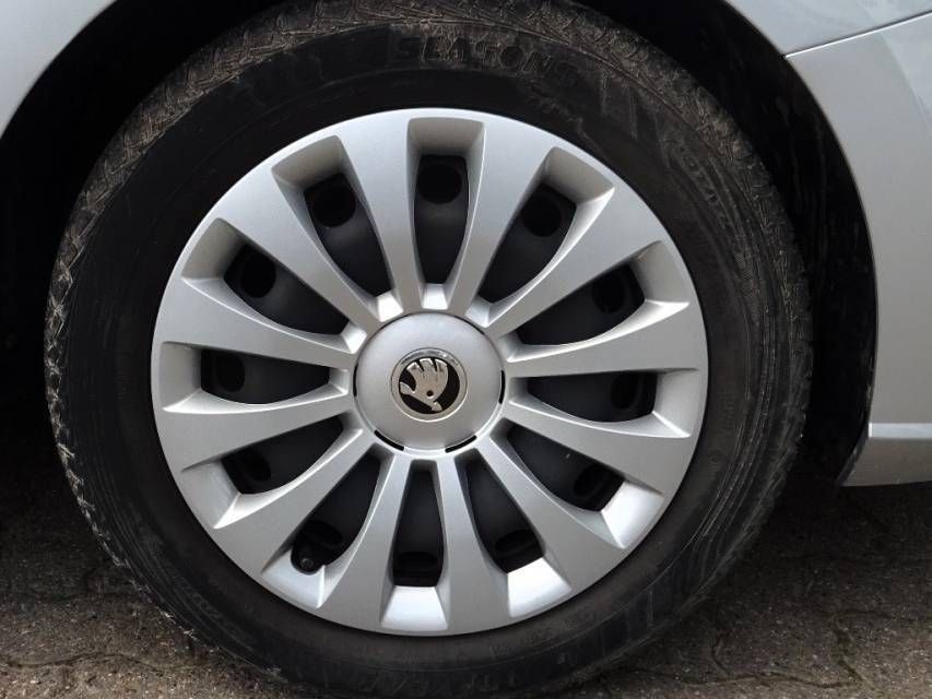 Fahrzeugabbildung SKODA Fabia Combi 1.0 TSI Ambition