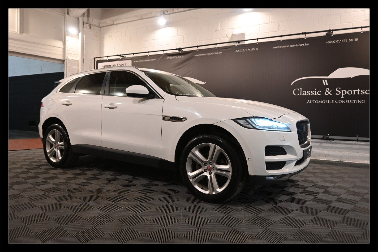 JAGUAR F-Pace