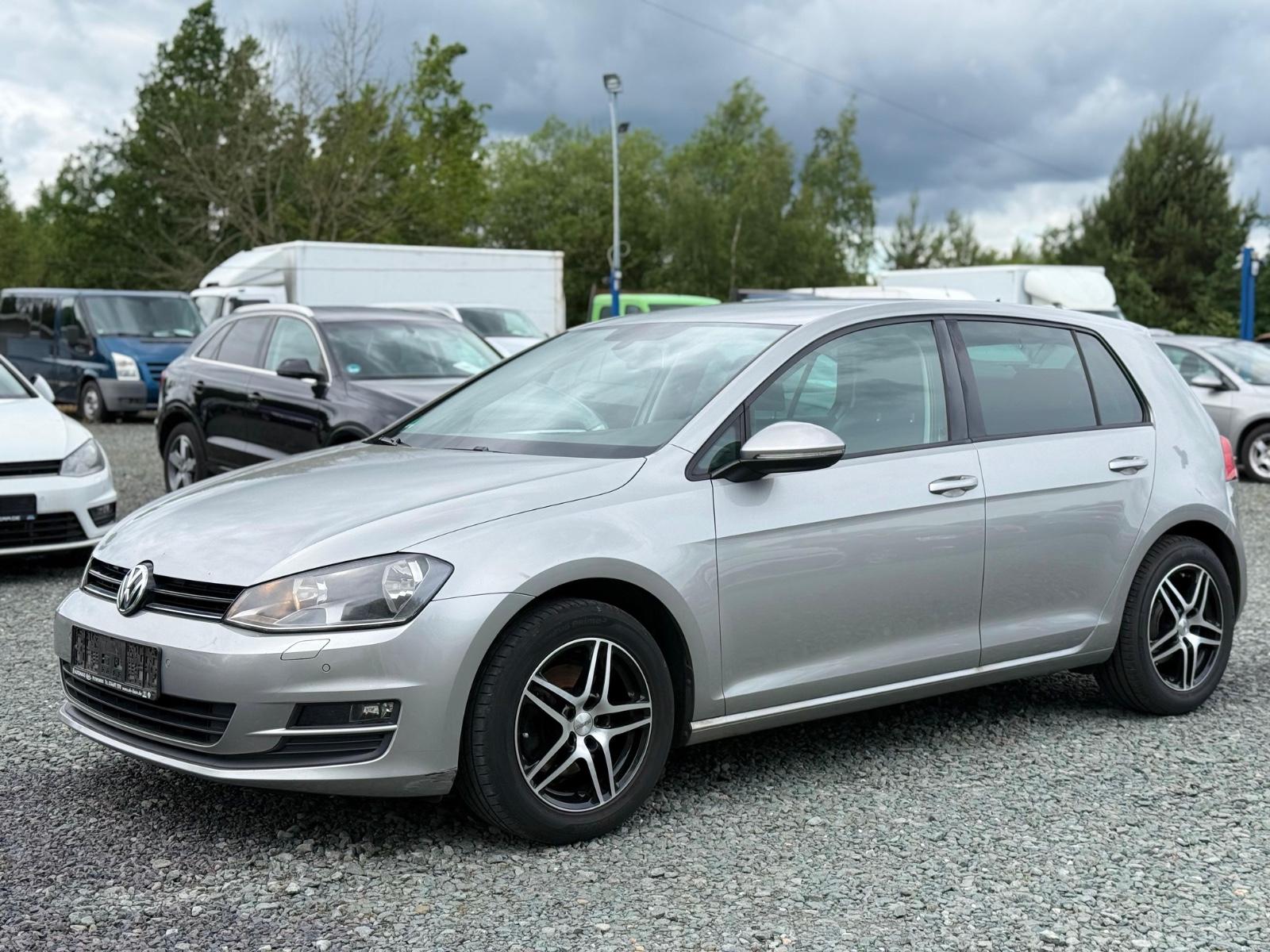 Volkswagen Golf VII Lim. Comfortline*SHZG*StandHZG*PDC*