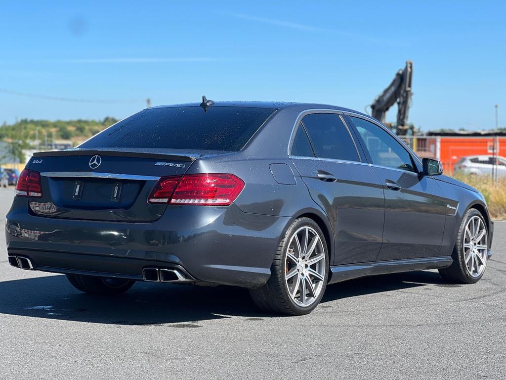 Mercedes-Benz E 63 AMG
