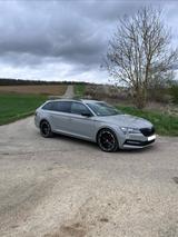 Skoda Superb 2.0 TSI DSG 4x4 SPORTLINE COMBI SPORTLINE - Skoda Superb von privat