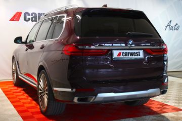 BMW X7 - 7