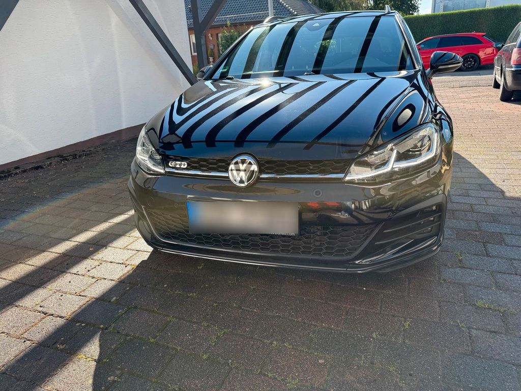 Image of Volkswagen Golf