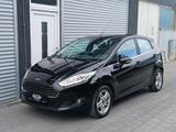 Ford Fiesta Titanium *1. Hand*Service Neu* - Ford Fiesta Gebrauchtwagen in Stuttgart