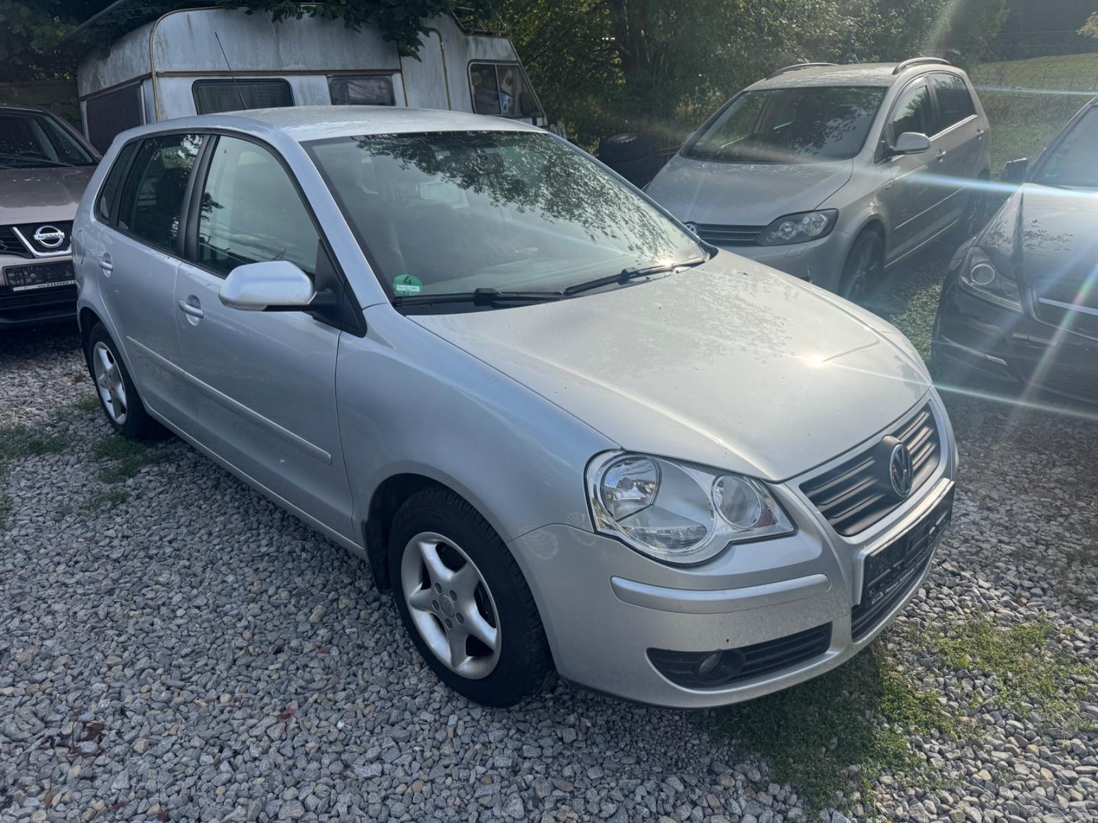 Volkswagen Polo 1.4 Comfortline Tüv 07/28 Zahnriehmen Neu