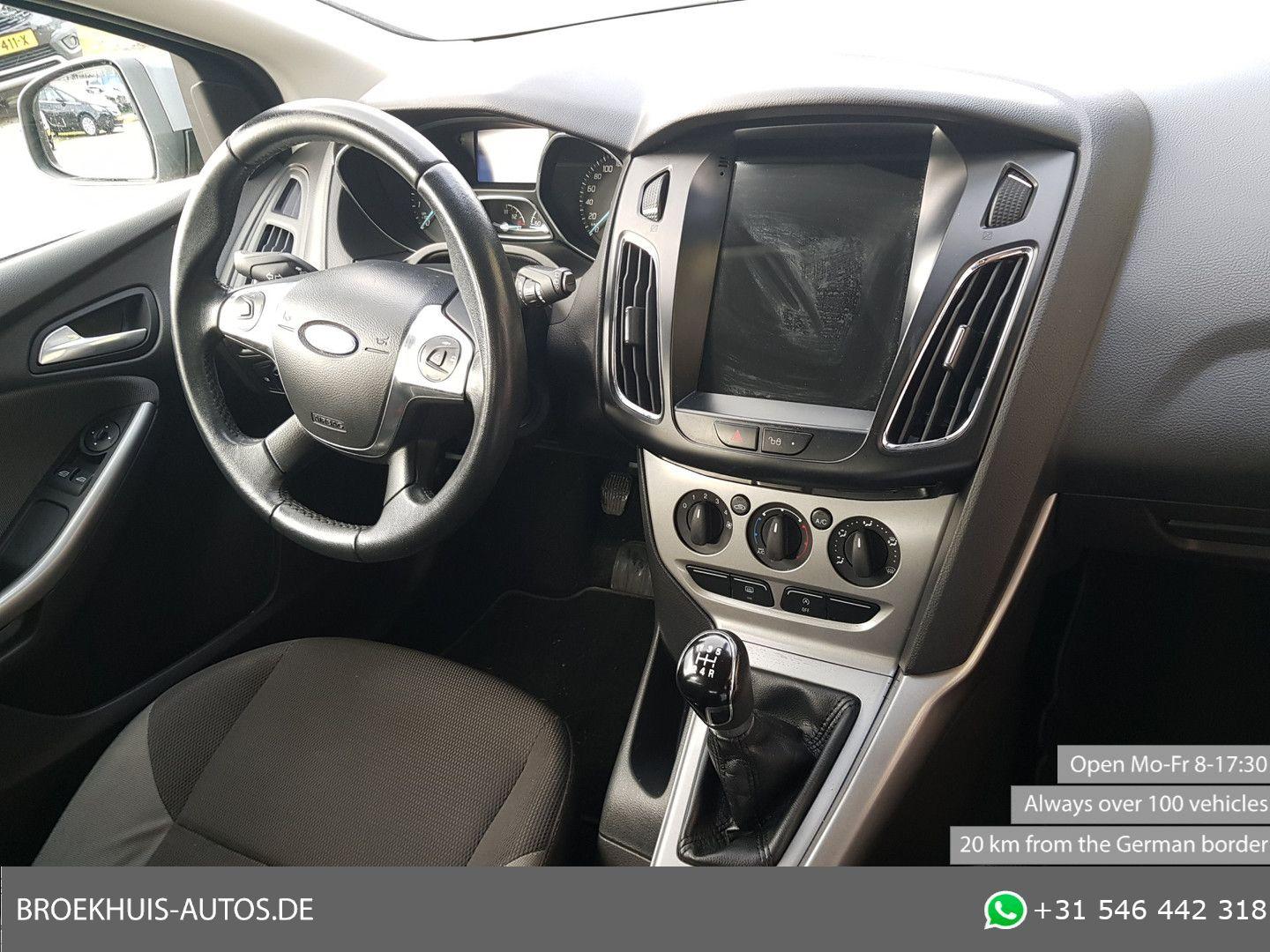 Ford Focus 2013 — photo 13