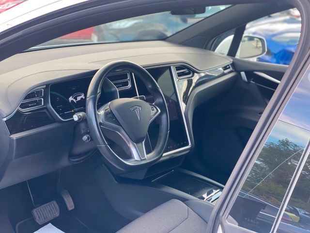 Tesla Model X  75