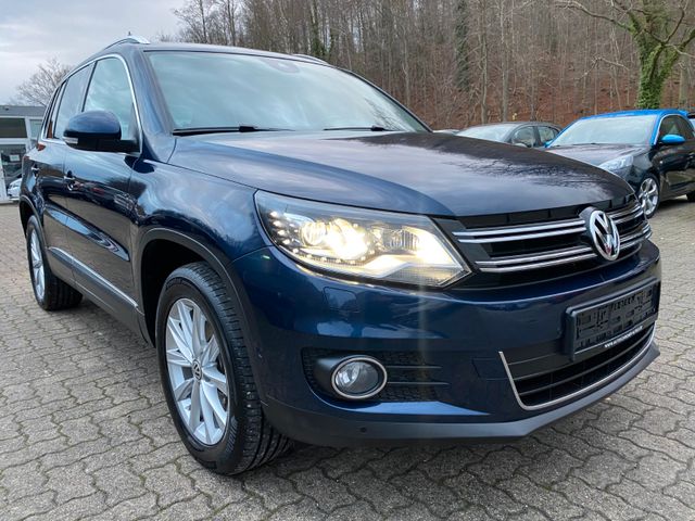 Volkswagen Tiguan Sport & Style BMT AHK KAMERA NAVI SHZ PDC