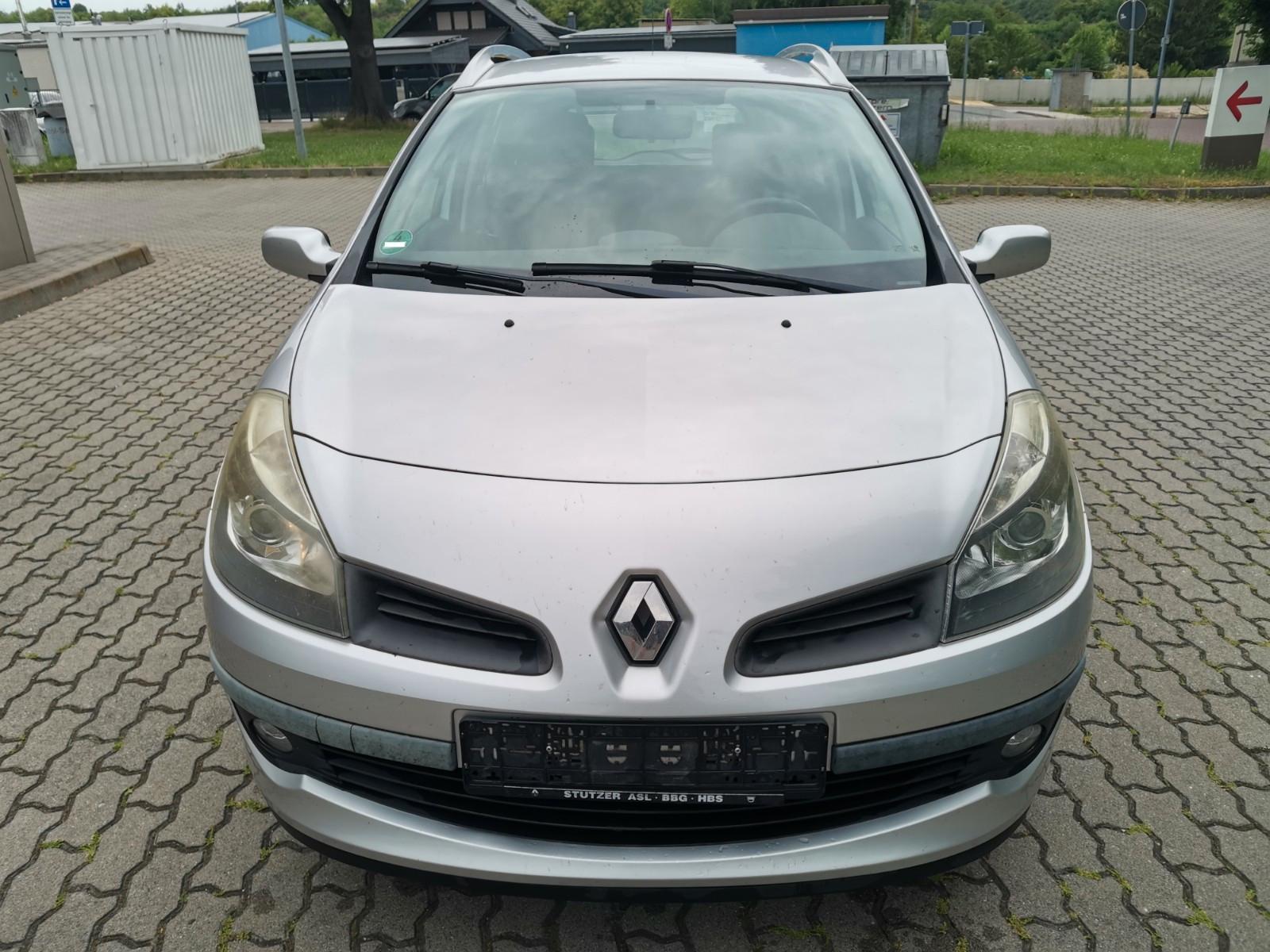 Renault Clio 2008 — interior