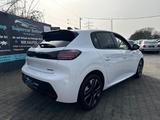 Peugeot 208 Hybrid 100 Allure - Peugeot 208 Allure mit Hybrid-Antrieb (Benzin/Elektro)