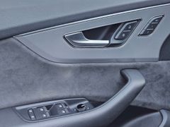 Fahrzeugabbildung Q8 45 TDI quattro 3.0 EU6d-T StandHZG Navi Leder