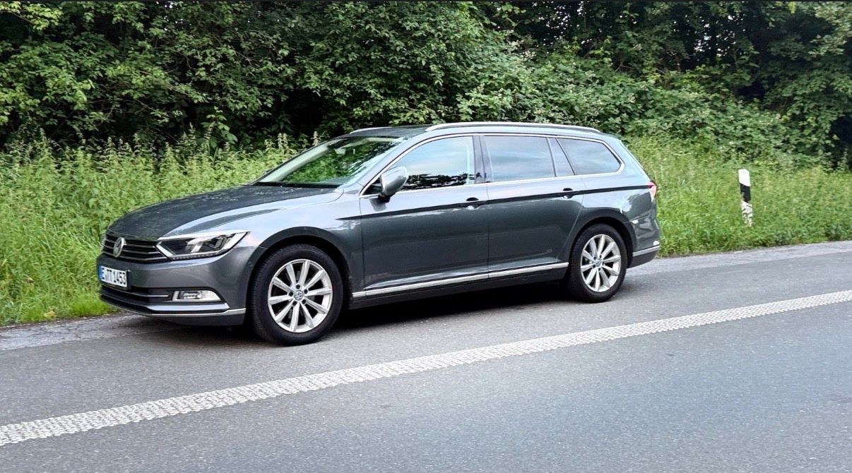 VW Passat 2.0 TDI SCR 140kW DSG Highline Varian...