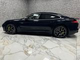 Porsche Panamera Turbo S E-Hybrid - Porsche Panamera Turbo mit Hybrid-Antrieb (Benzin/Elektro)