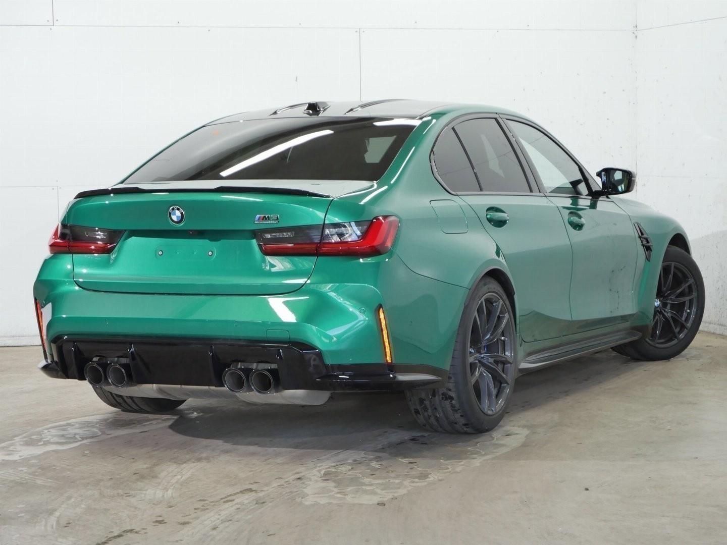 BMW M3 Competition M Drive ProHarman Kardon Driving 