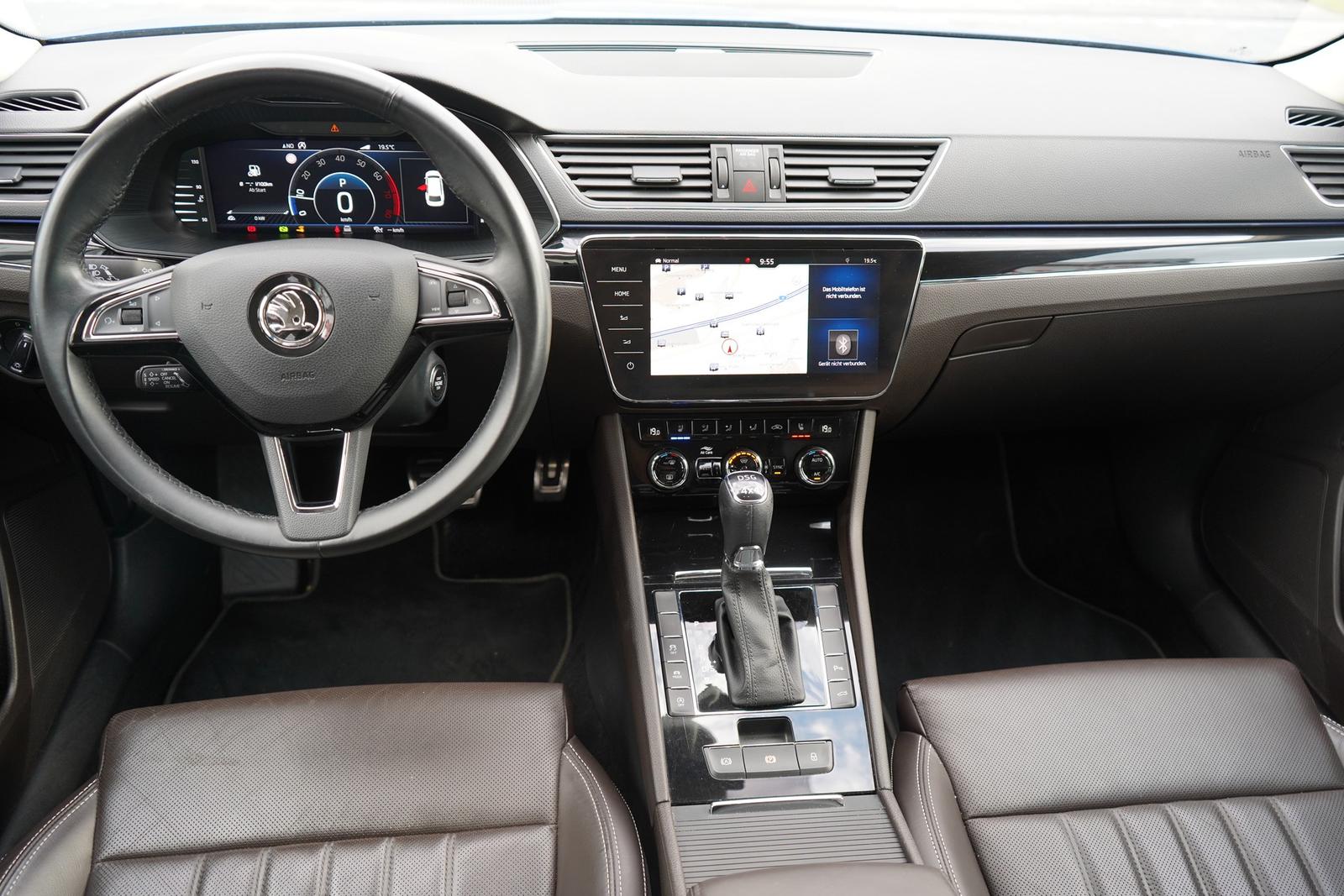 Skoda Superb Combi 2.0 TSI 4x4 DSG LED Navi AHK ACC