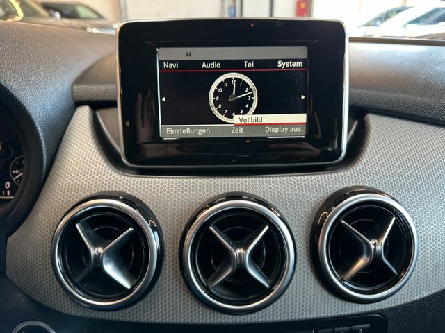 Mercedes-Benz B 180 *KLIMA*SZHZ*LEDER*NAV*PDC*SPUR*TOTWINKEL