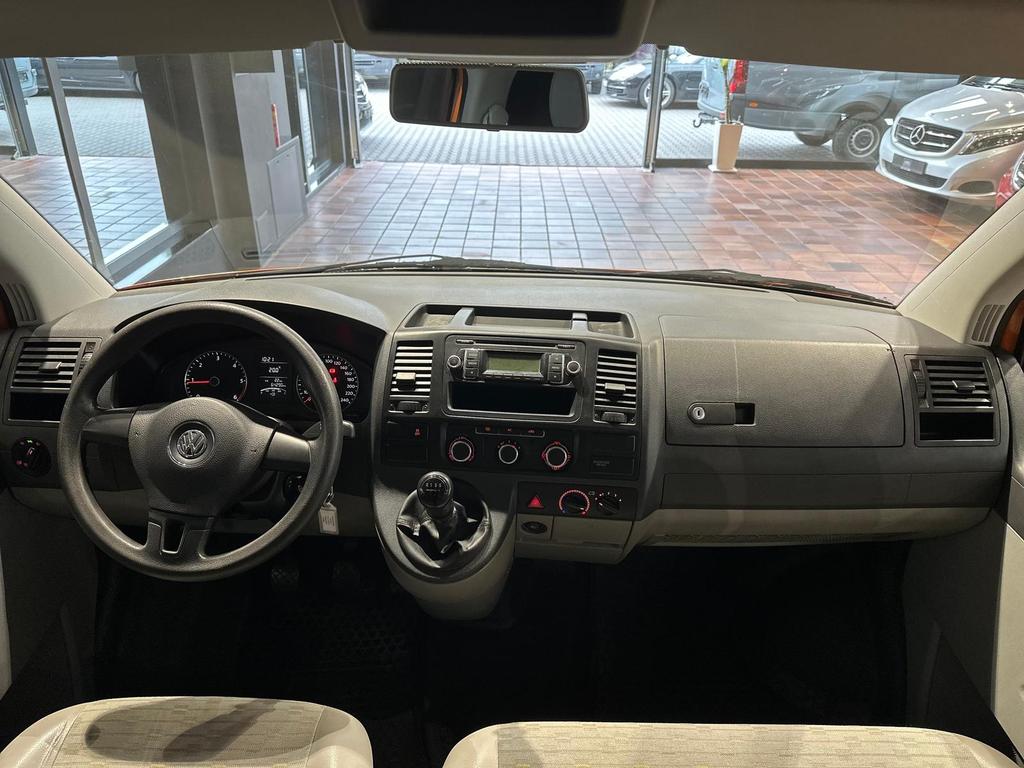 Volkswagen T5 Kombi