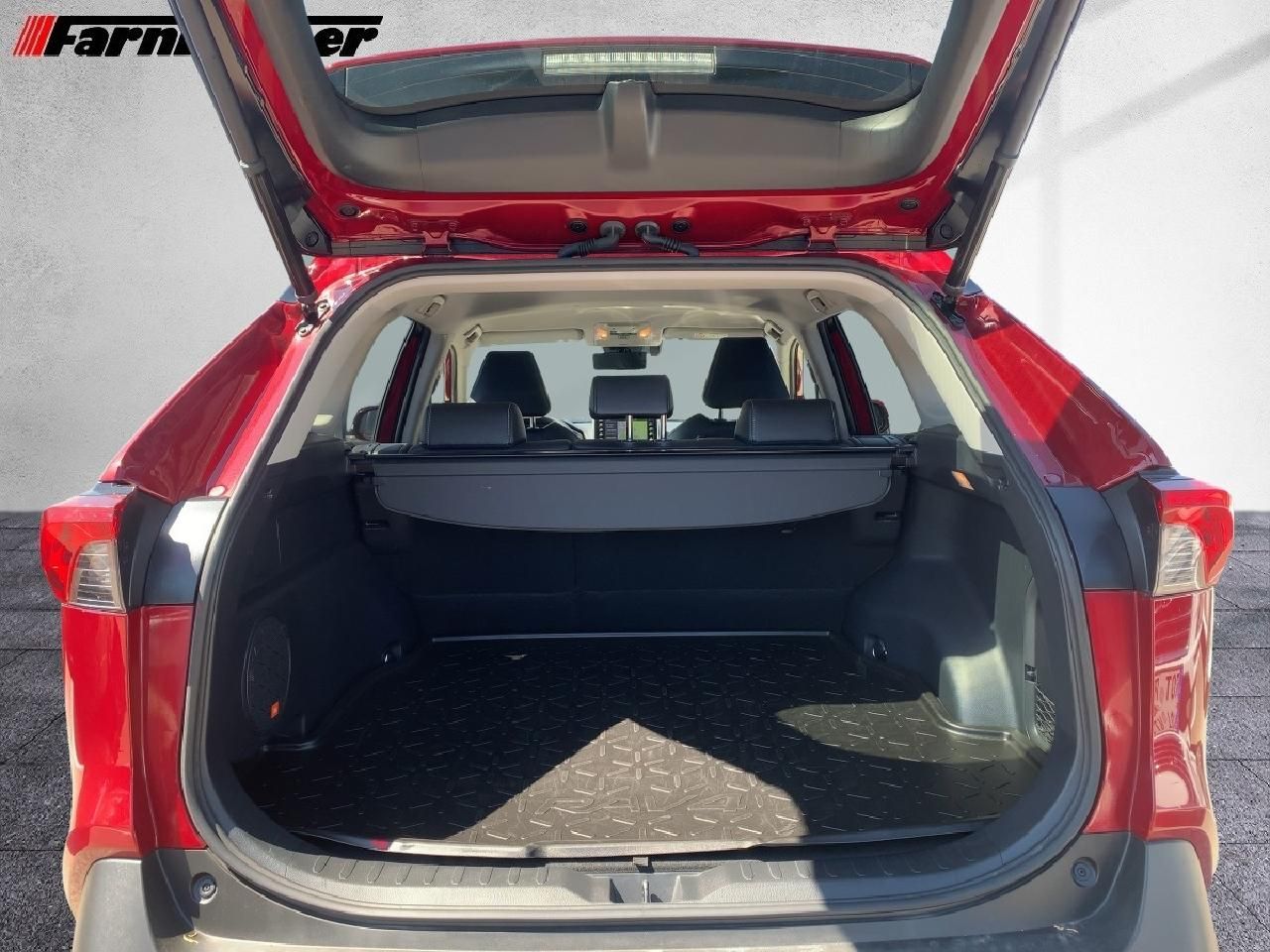 Fahrzeugabbildung Toyota RAV 4 2,5l Hybrid 4x4 Lounge