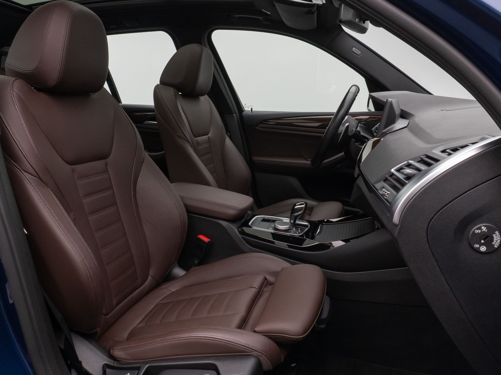 Fahrzeugabbildung BMW X3 xD20i  M Sport Panorama Kamera HUD AHK 19Zoll