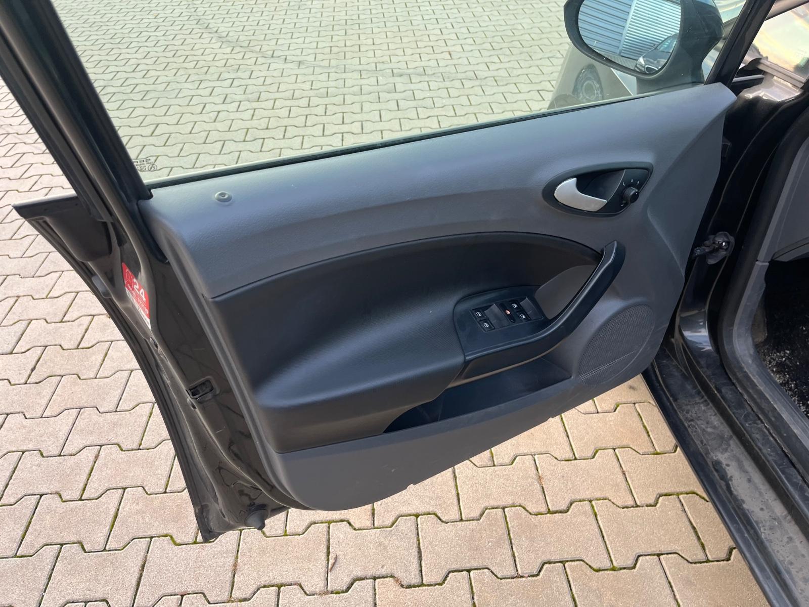 Seat Ibiza 2011 — photo 10