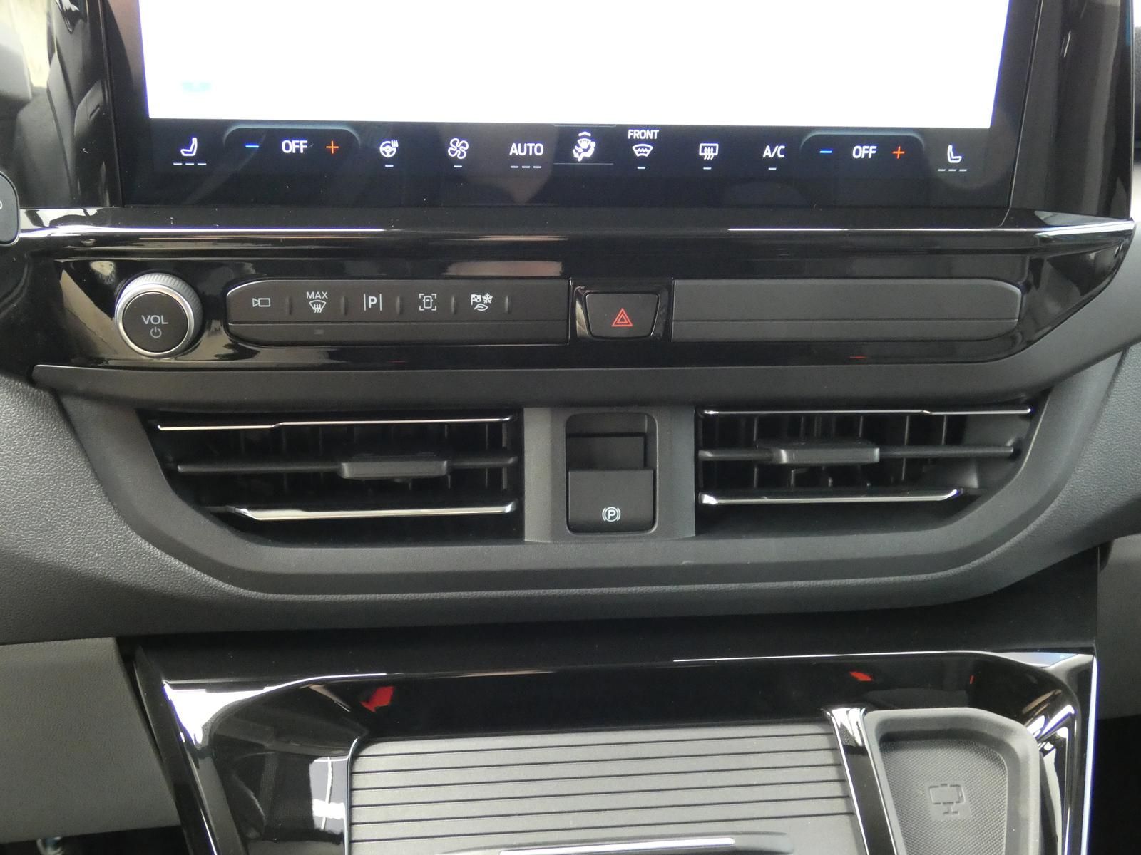Ford Tourneo Custom - Bild 25