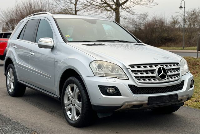 Mercedes-Benz ML 300  CDI  4Matic  /AHK
