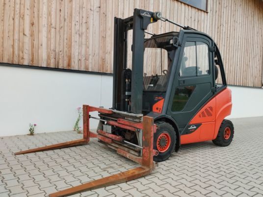 Linde H 30 Diesel Duplex Zinkenverstellgerät