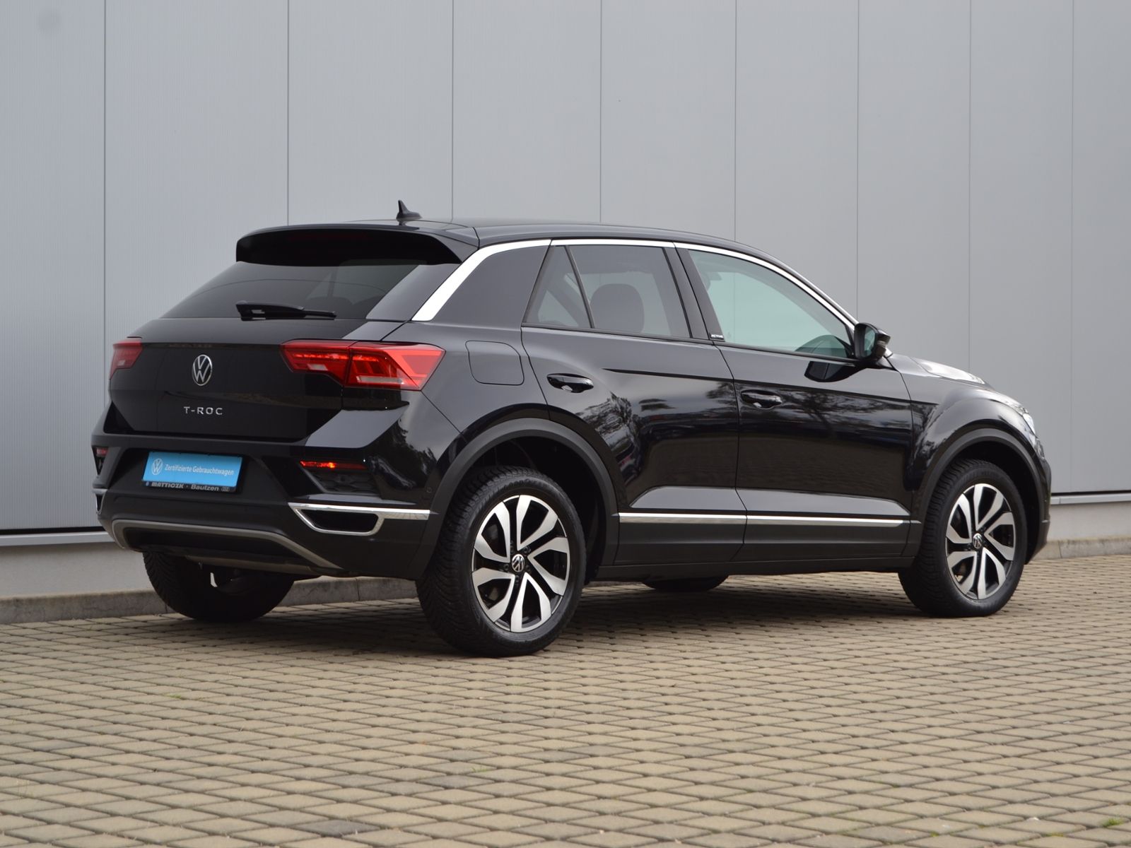 T-Roc 1.5 TSI Active AHK/STANDHEIZUNG/17-ZOLL/LE