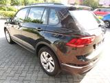 Volkswagen Tiguan 1,4TSI Life eHybrid Plug-in+AHK+NAV+LED - mit Hybrid-Antrieb: Geländewagen, Automatik, Plug In