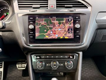 Volkswagen Tiguan - 10