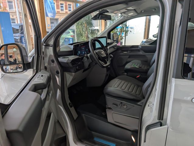 Ford Tourneo Custom Tit. 2.0 L1 NEUES MODELL