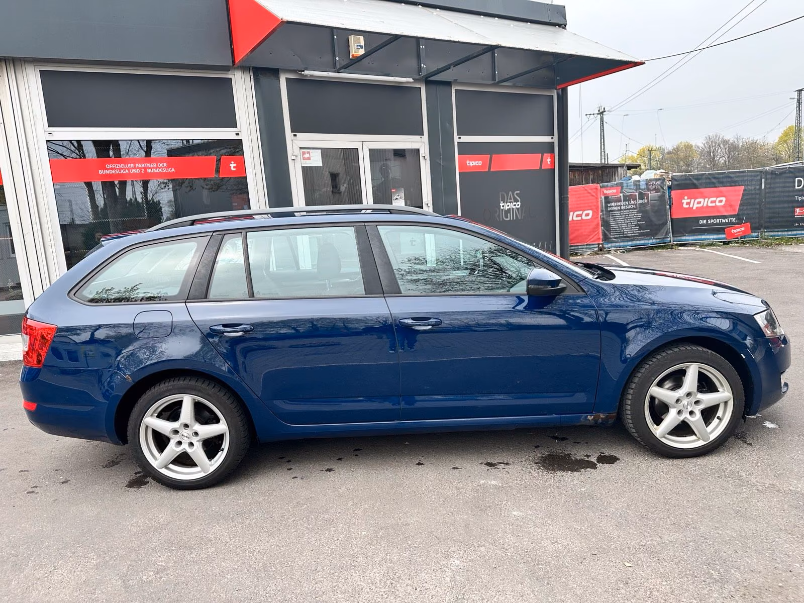 Skoda Octavia 2014 — engine