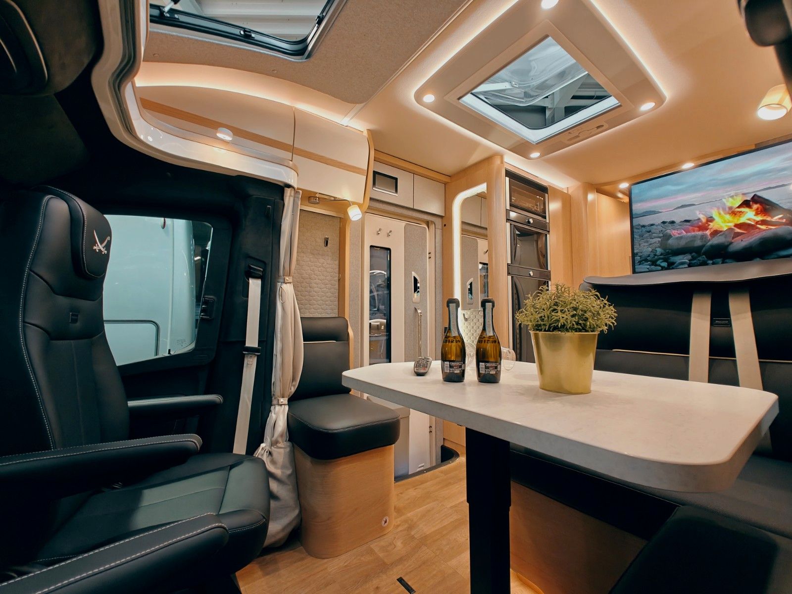 Fahrzeugabbildung HYMER / ERIBA / HYMERCAR B-KLASSE ML - T 780 SANSIBAR LTD. by palmo