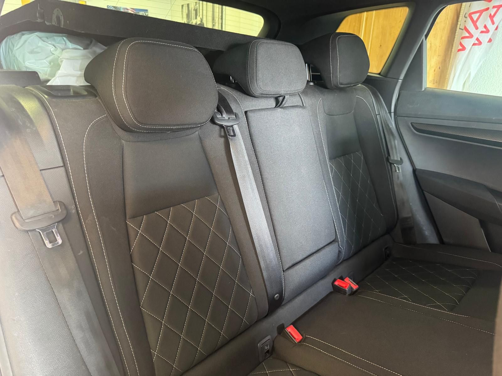 Fahrzeugabbildung SKODA Karoq Sportline 4x4 /1.HAND/NAVI/KLIMA/