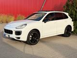 Porsche Cayenne S Diesel 385 PS V8 GTS Pano Standheitzun - Porsche: 3.8