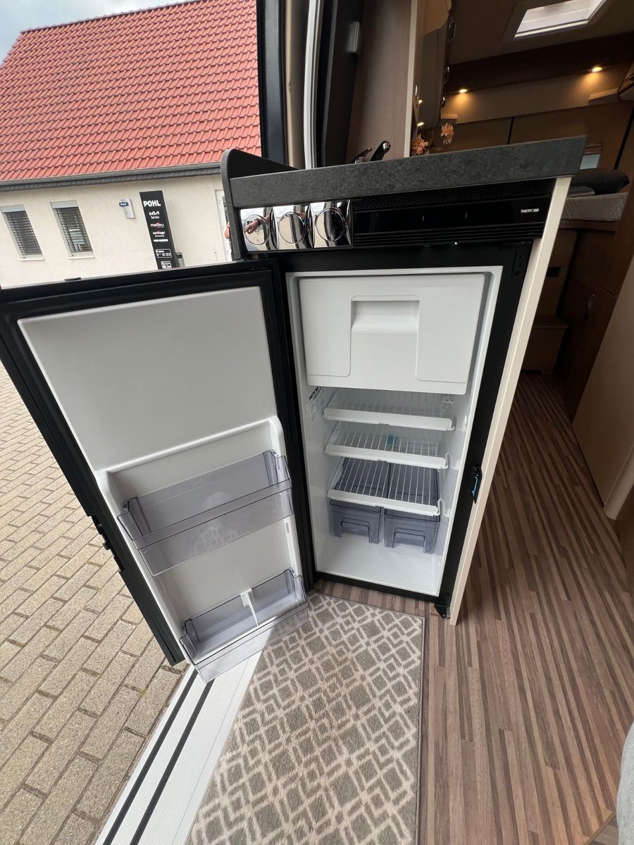 Fahrzeugabbildung Malibu Van Family 4 GT skyview 640 LE RB Aufstelldach