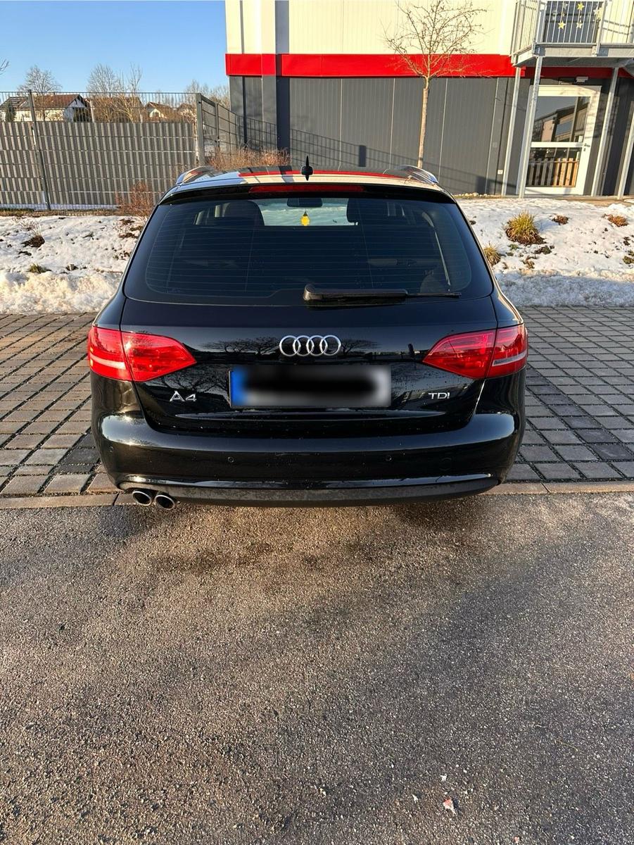 Audi A4 2014 — photo 11