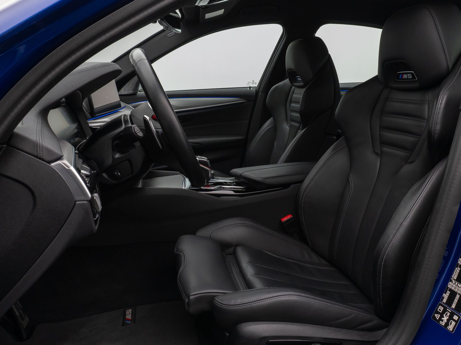 Fahrzeugabbildung BMW M5 Competition xD 360°HUD DAB B&W SoftCl Komfort