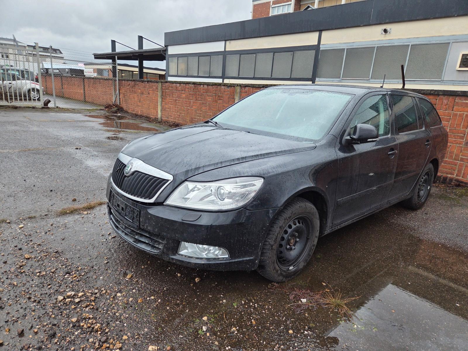 Skoda Octavia Combi Elegance Automatik Leder, Xenon