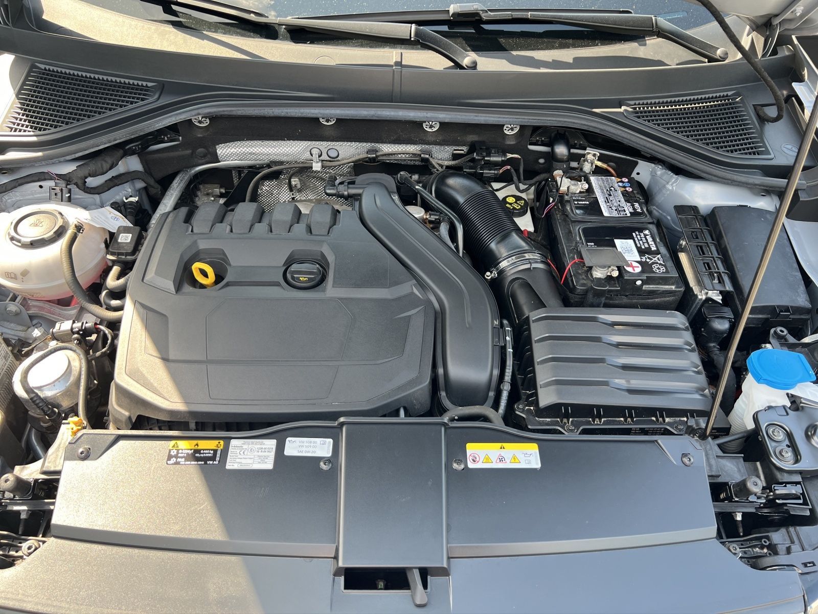 T-Roc R-Line 1.5 TSI DSG Standhzg.