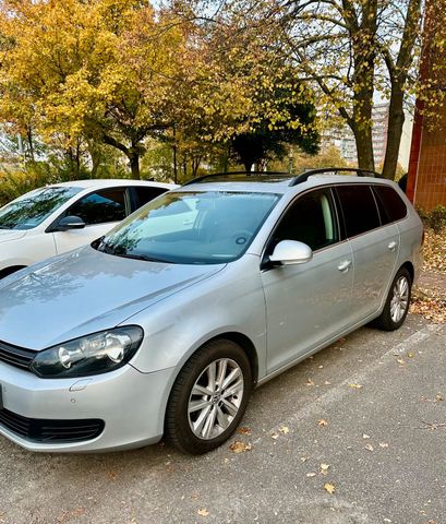 Volkswagen Golf Variant 1.6 TD|| DSG