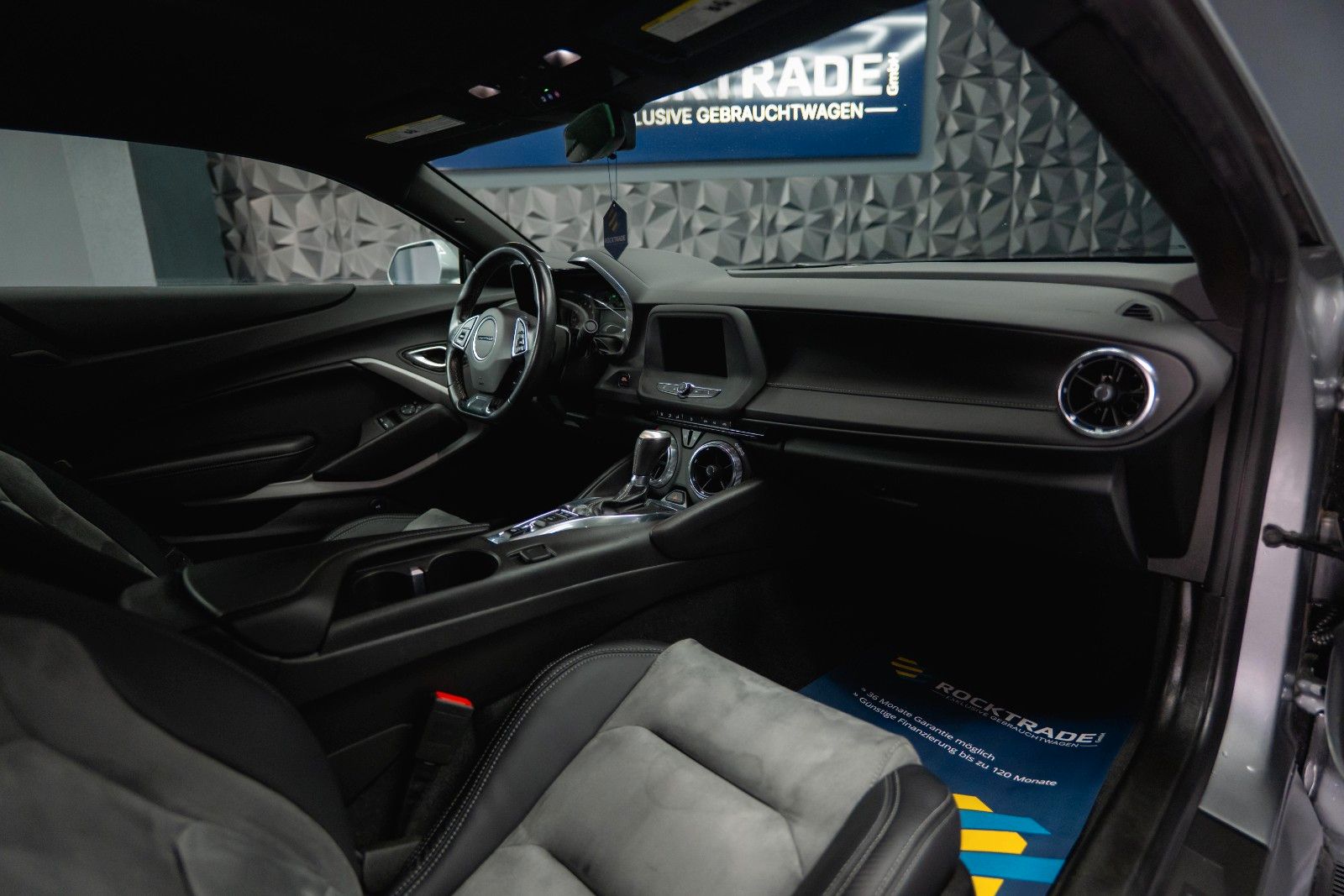 Fahrzeugabbildung Chevrolet Camaro 2.0 Turbo Coupe LT Package *CarPlay*19%