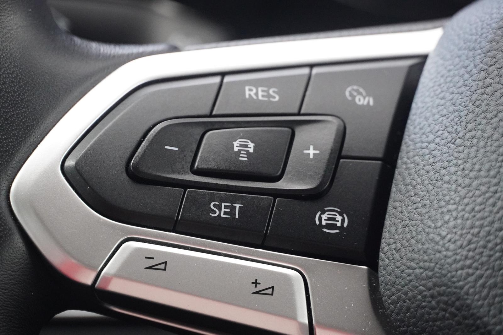 Volkswagen Golf VIII Variant 1.0 Life LED Klimaaut. DAB USB, миниатюра 26