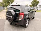 Suzuki Grand Vitara 2.4 VVT Comfort *SHZ*Navi *TÜV NEU - Suzuki Grand Vitara Gebrauchtwagen