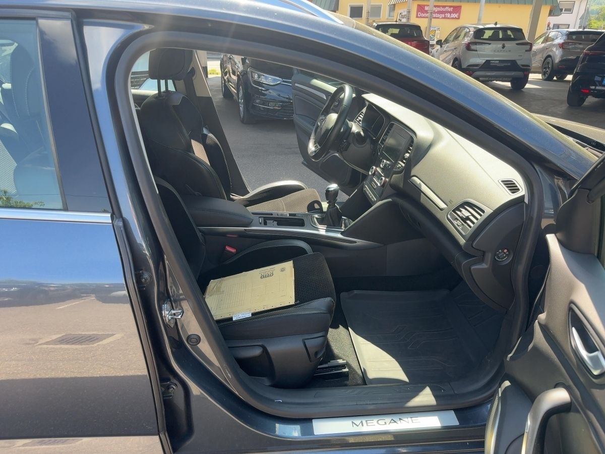Fahrzeugabbildung Renault Megane Grandtour Intens TCe 130 Navi SHZ EPH