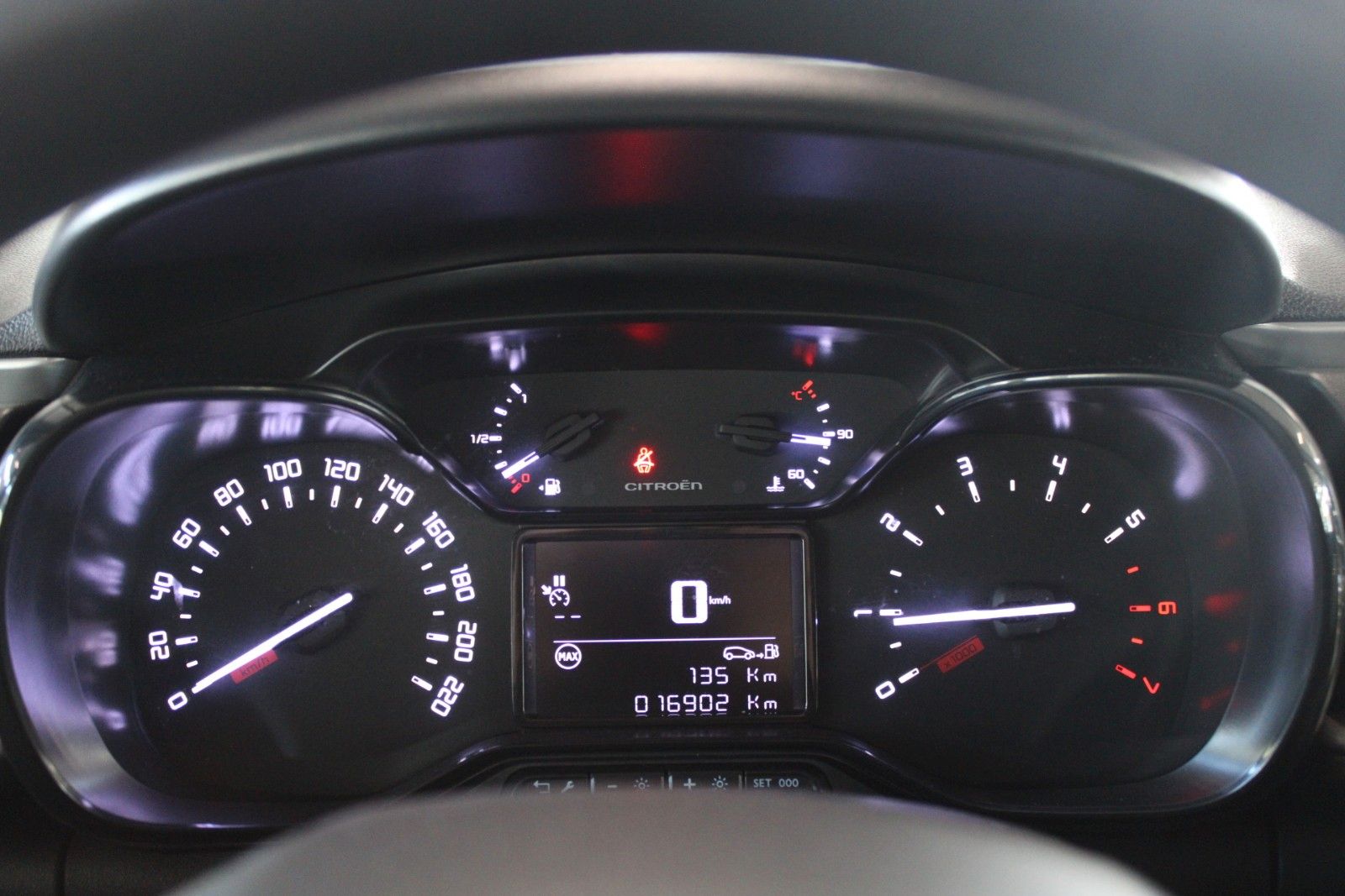 Fahrzeugabbildung Citroën C3 PureTech YOU! 5-trg LED KLIMA PDC DAB Touch