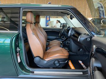MINI Cooper *SHZ*PDC*NAVI*TEMPOMAT*LEDER*