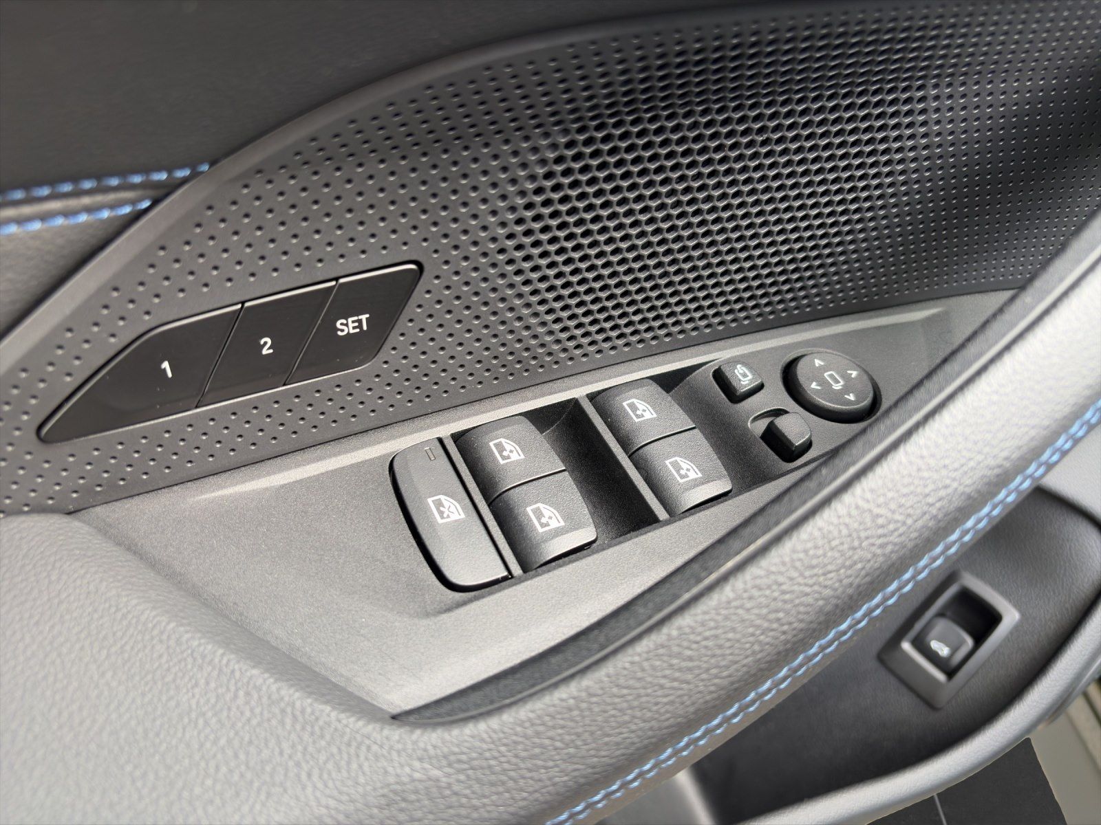BMW i4 - Bild 10