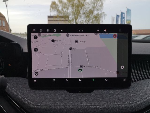 Fahrzeugabbildung SKODA Superb Combi 1.5 TSI DSG mHEV Selection AHK STAN